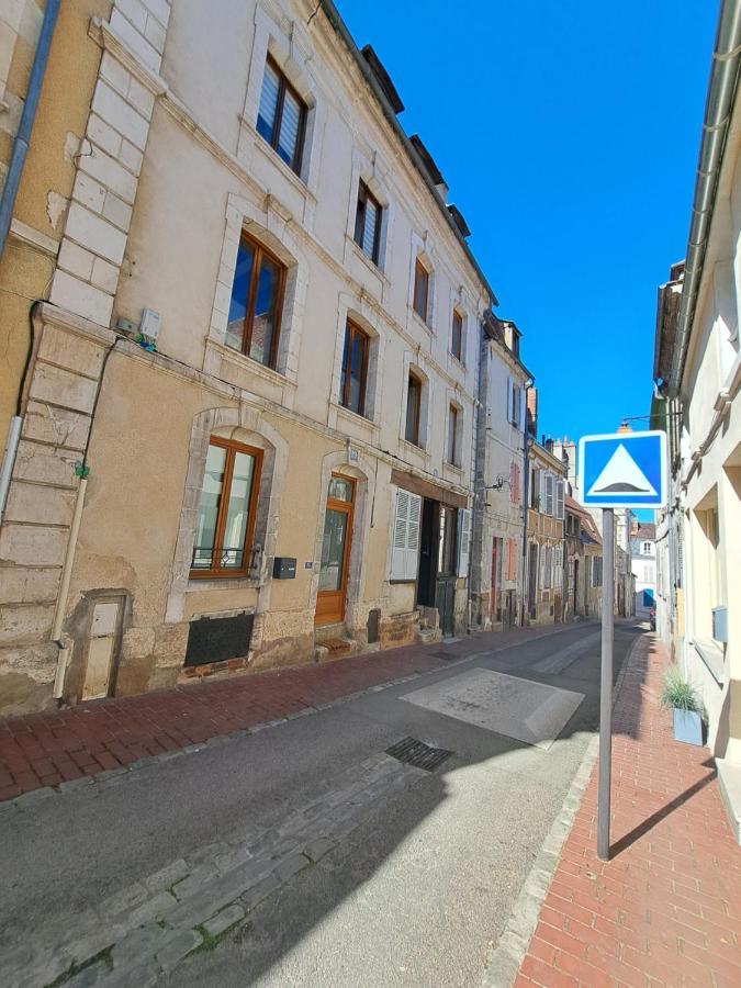 Appartement à la vieille ville d'auxerre Esterno foto